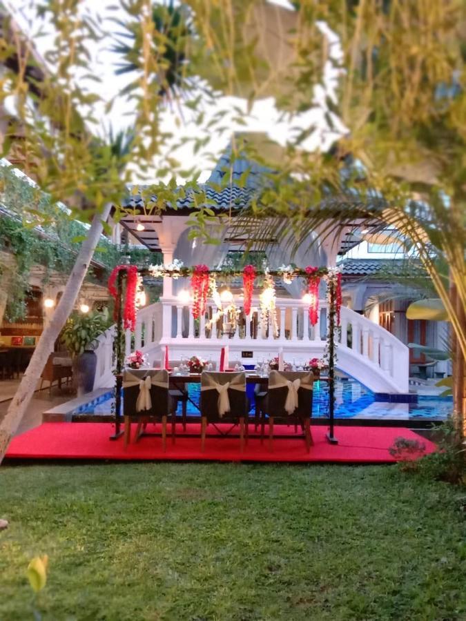 Raintree Boutique Villa & Gallery Джок'якарта Екстер'єр фото