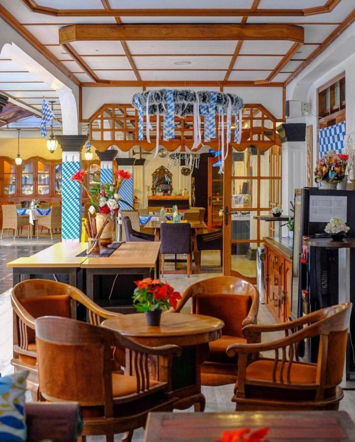 Raintree Boutique Villa & Gallery Джок'якарта Екстер'єр фото