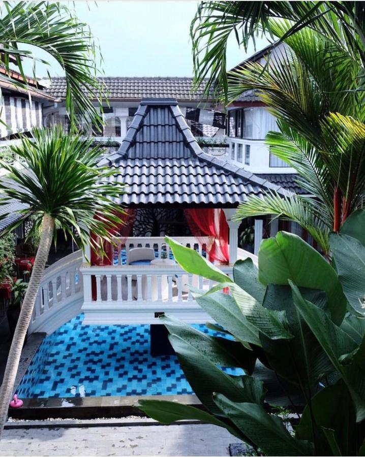Raintree Boutique Villa & Gallery Джок'якарта Екстер'єр фото