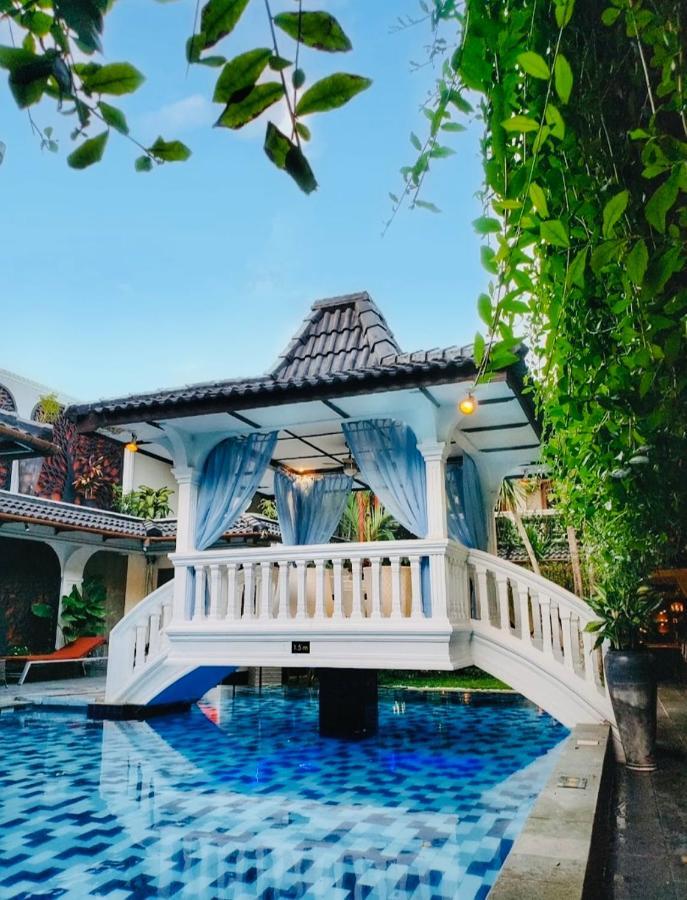 Raintree Boutique Villa & Gallery Джок'якарта Екстер'єр фото