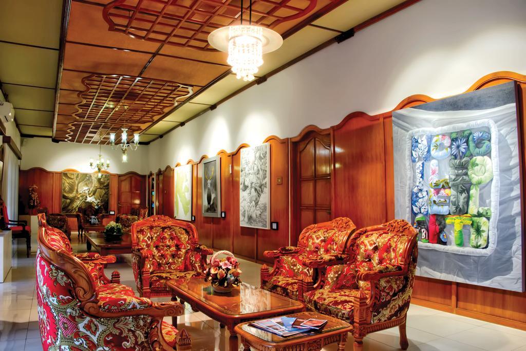 Raintree Boutique Villa & Gallery Джок'якарта Екстер'єр фото