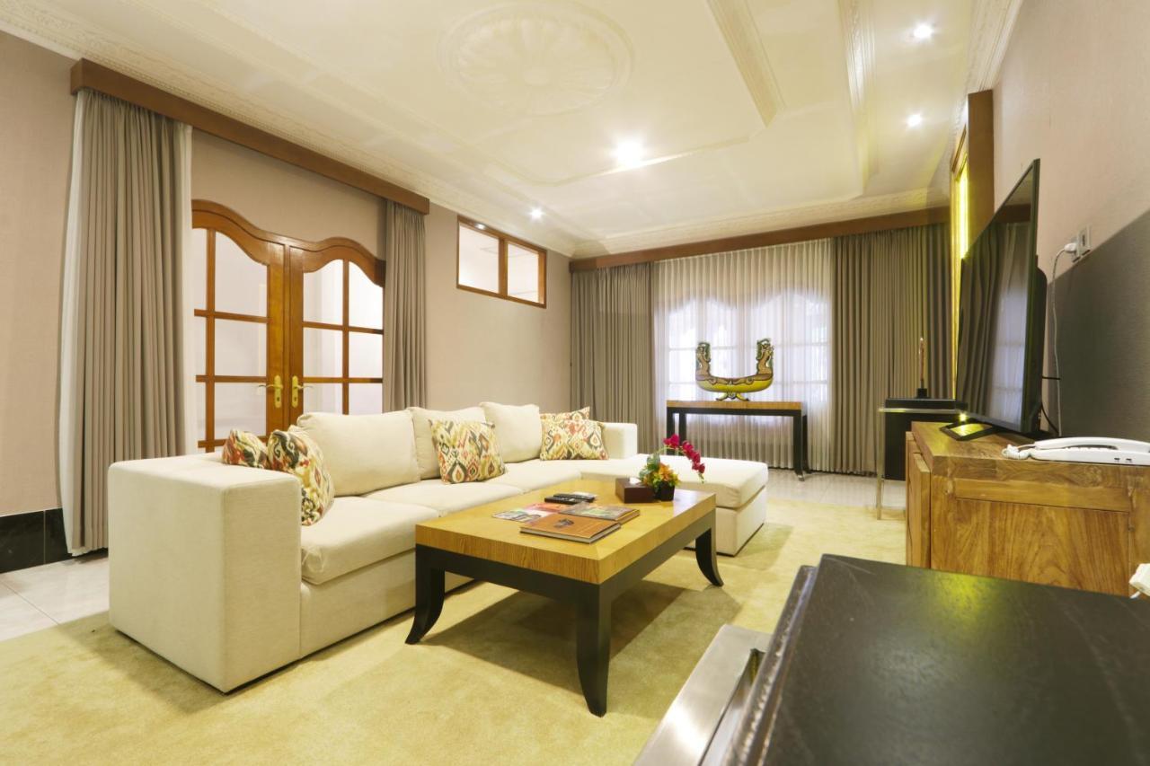 Raintree Boutique Villa & Gallery Джок'якарта Екстер'єр фото